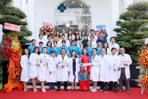 Bernard Healthcare tổ chức tri ân thầy thuốc, kỷ niệm 3 năm thành lập và ra mắt cơ sở mới
