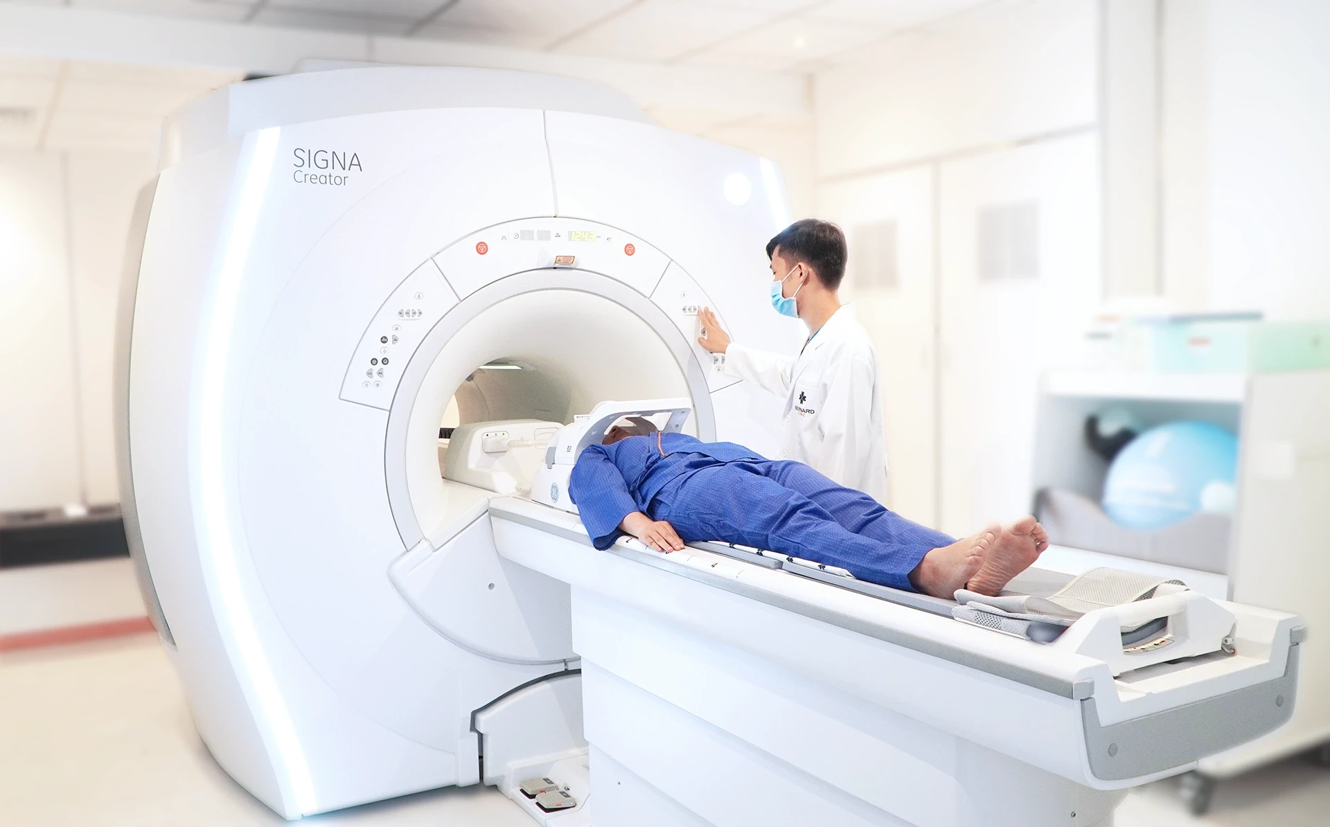 Tầm soát, phát hiện sớm ung thư trước khi cơ thể xuất hiện triệu chứng