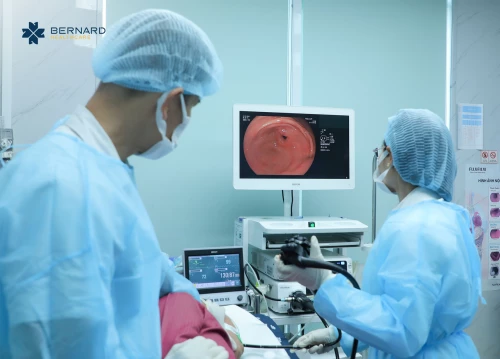 Bernard tuân thủ nguyên tắc vàng trong nội soi Nhật Bản