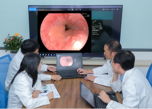 Nội soi tiêu hóa tại Bernard, phát hiện sớm Barrett thực quản và viêm teo niêm mạc dạ dày