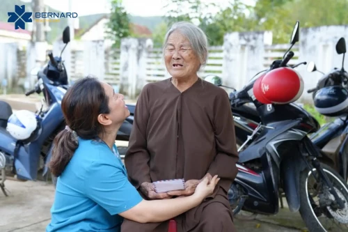 Hai ngày ở xã nghèo nhất Phú Yên, 1.287 lượt khám và vô vàn trăn trở sau lũ