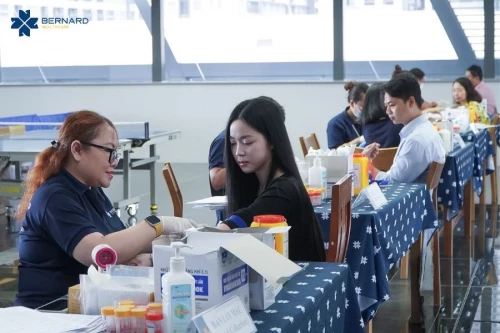 Khám sức khỏe doanh nghiệp: Phía sau những chuyến xe khởi hành từ 3 giờ sáng