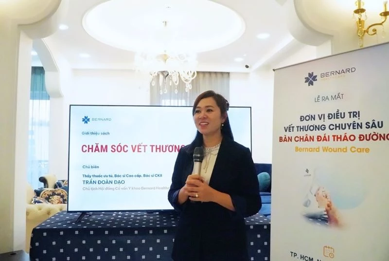 Bà Nguyễn Nam Phương – Tổng Giám Đốc Bernard Healthcare chia sẻ lý do đầu tư phát triển mảng chăm sóc và điều trị vết thương