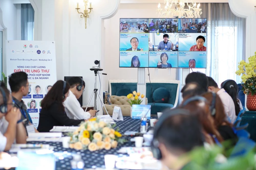 Hội thảo quốc tế V-TOP 2024 được tổ chức dưới hình thức trực tuyến tại Nhật Bản, Hoa Kỳ và trực tiếp tại Việt Nam qua 3 điểm cầu. 