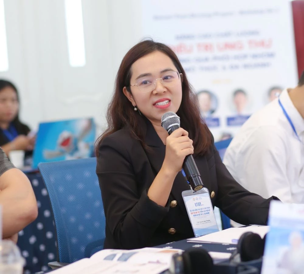 Bà Nguyễn Nam Phương, CEO Bernard Healthcare chia sẻ tại V-Top 2024.
